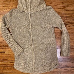 JANA oatmeal/tan tunic length turtleneck sweater -size XSmall